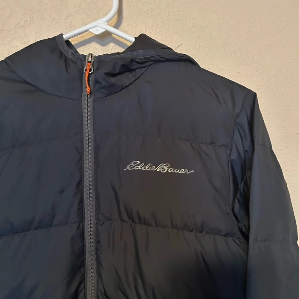 Eddie Bauer Men's Wide Channel Hooded Down Black Puffer Jacket